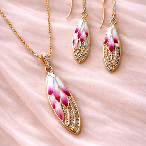 Gold Inlay Leaf Pendant Set