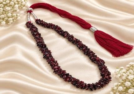 Garnet chip necklace