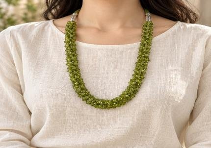 Peridot chip necklace